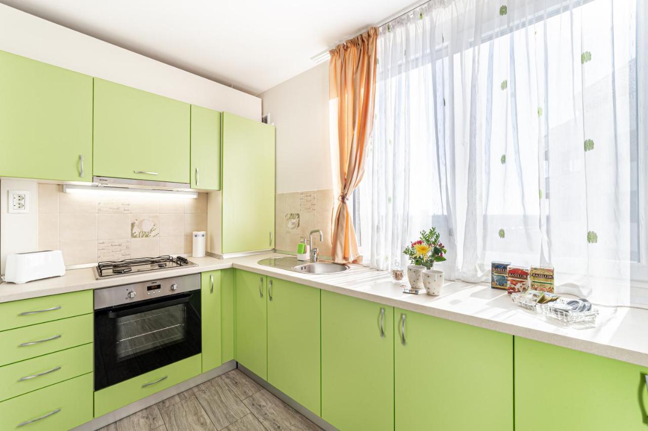 Ari Red Apartment In Complexul Ared Kaufland Arad Dış mekan fotoğraf