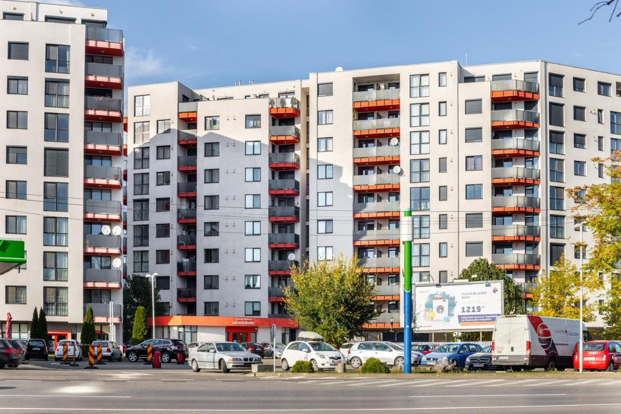 Ari Red Apartment In Complexul Ared Kaufland Arad Dış mekan fotoğraf