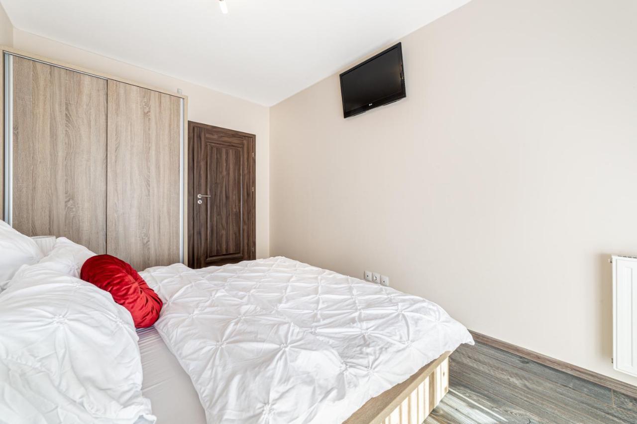 Ari Red Apartment In Complexul Ared Kaufland Arad Dış mekan fotoğraf