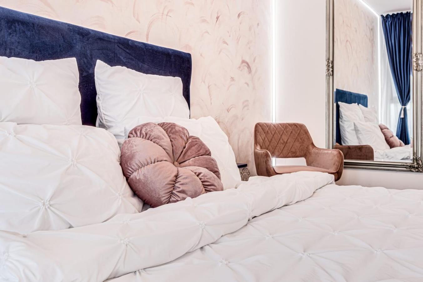 Ari - Ared Luxurious Apartments With Balcony & Free Parking Arad Dış mekan fotoğraf