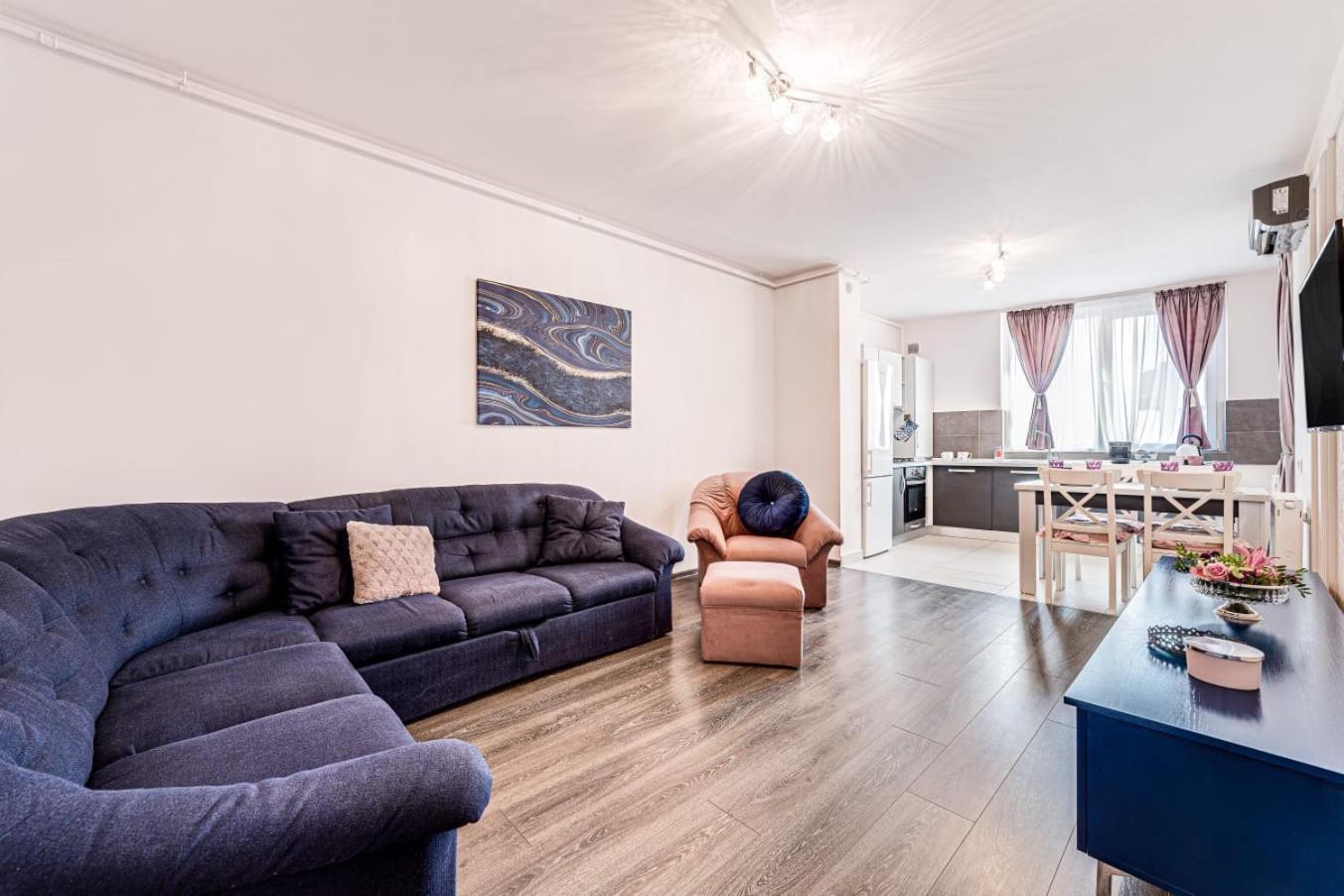 Ari - Ared Luxurious Apartments With Balcony & Free Parking Arad Dış mekan fotoğraf
