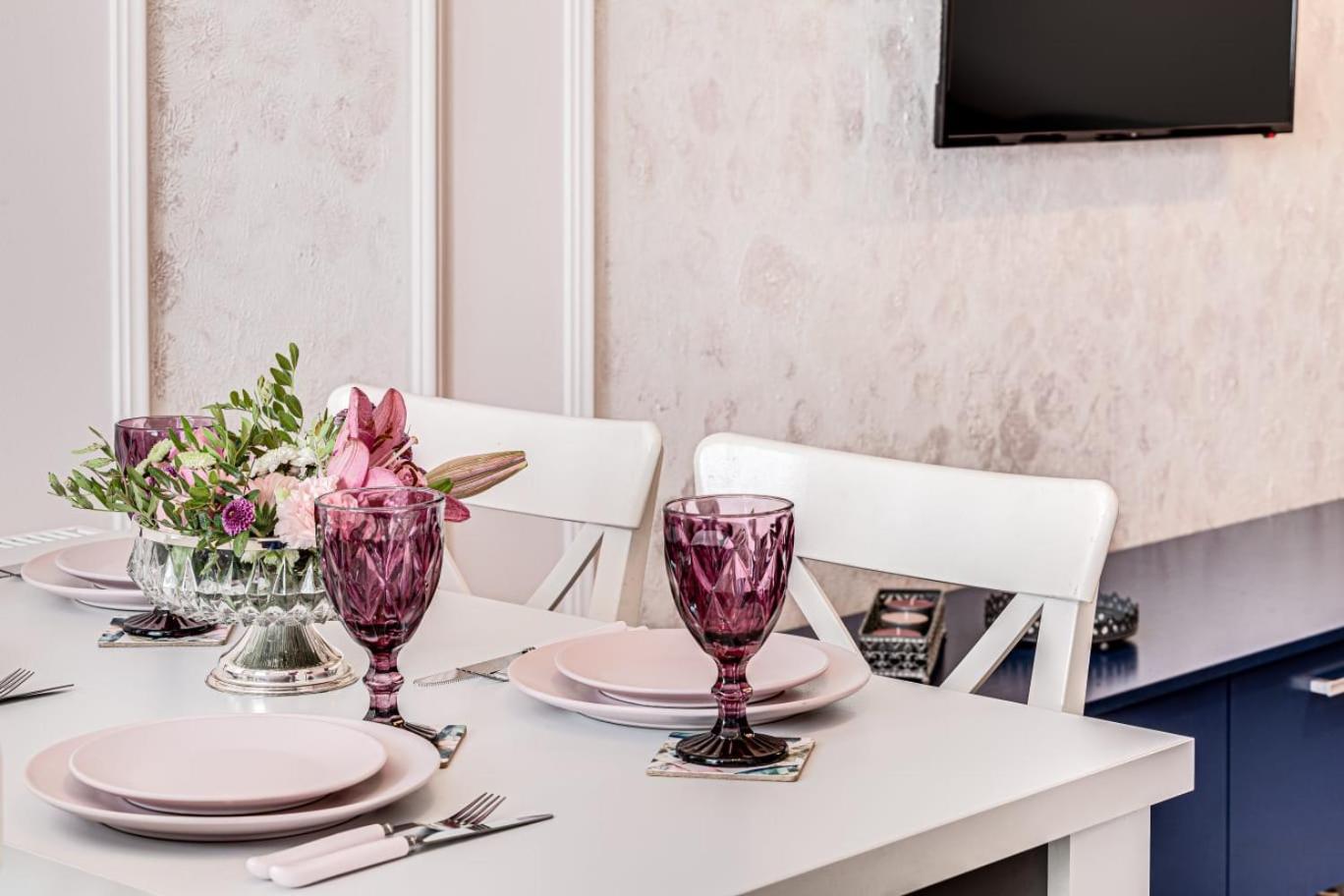 Ari - Ared Luxurious Apartments With Balcony & Free Parking Arad Dış mekan fotoğraf