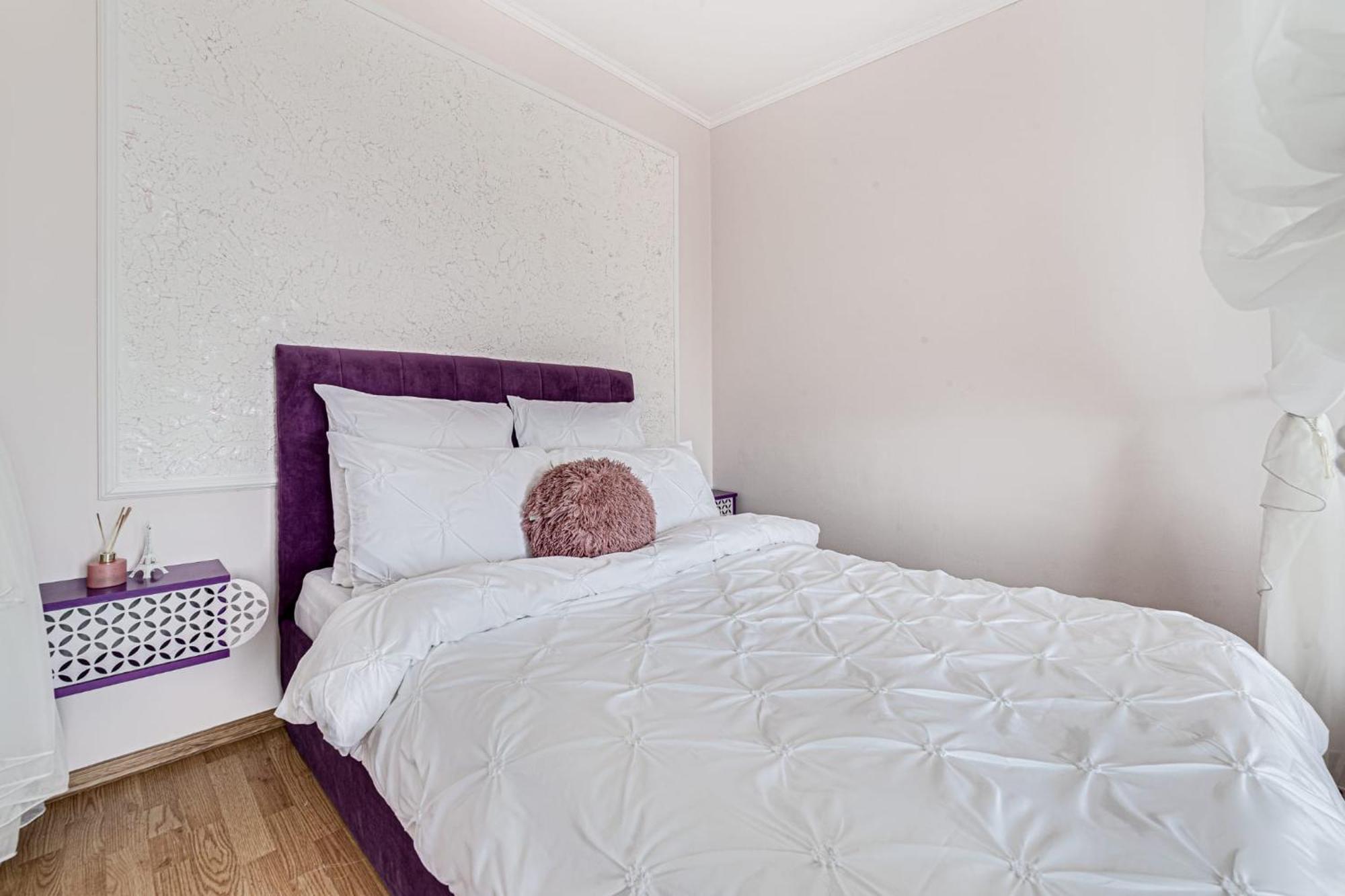 Ari - Ared Luxurious Apartments With Balcony & Free Parking Arad Dış mekan fotoğraf